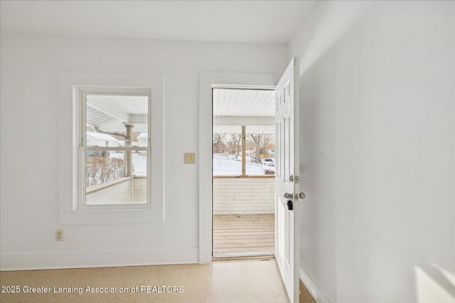 1544 Lansing Avenue, Lansing, MI 48915