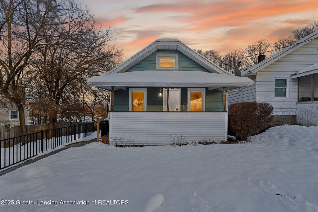 1544 Lansing Avenue, Lansing, MI 48915