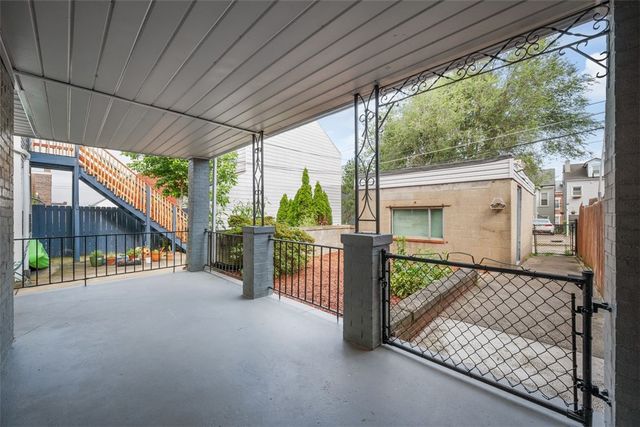 3943 Howley St, Lawrenceville, PA 15224