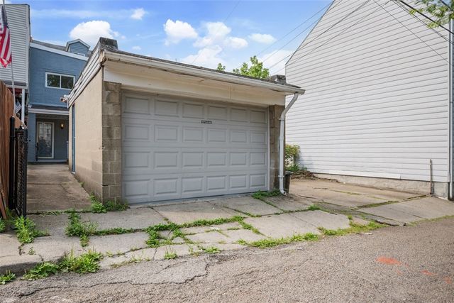 3943 Howley St, Lawrenceville, PA 15224