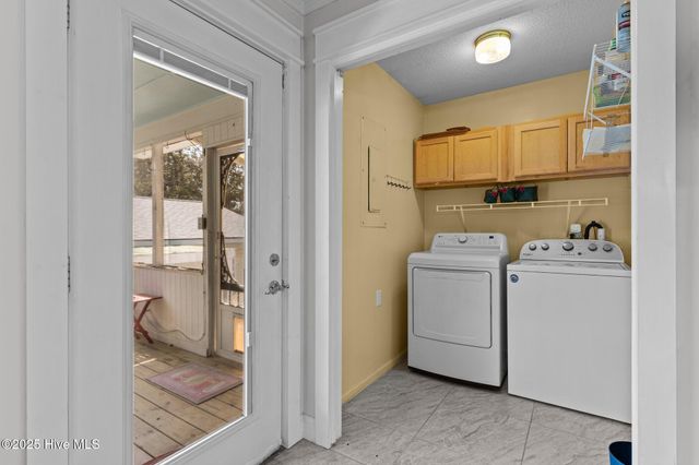 108 SE 3rd Street, Oak Island, NC 28465