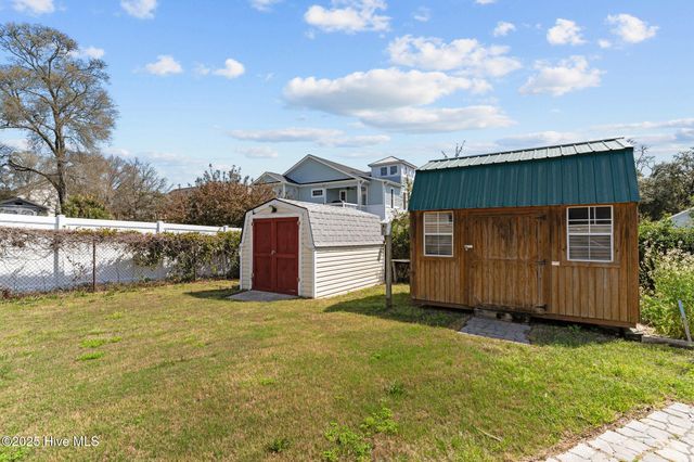 108 SE 3rd Street, Oak Island, NC 28465
