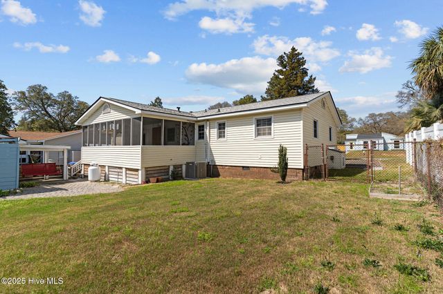 108 SE 3rd Street, Oak Island, NC 28465