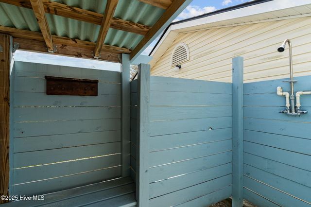 108 SE 3rd Street, Oak Island, NC 28465