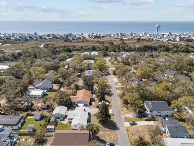 108 SE 3rd Street, Oak Island, NC 28465