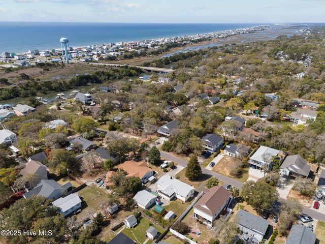 108 SE 3rd Street, Oak Island, NC 28465