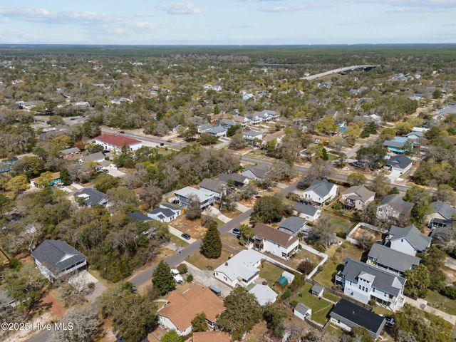 108 SE 3rd Street, Oak Island, NC 28465