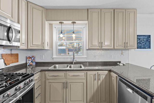 108 SE 3rd Street, Oak Island, NC 28465