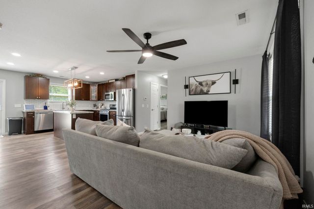 1704 Dallas Street, Auburn, IN 46706