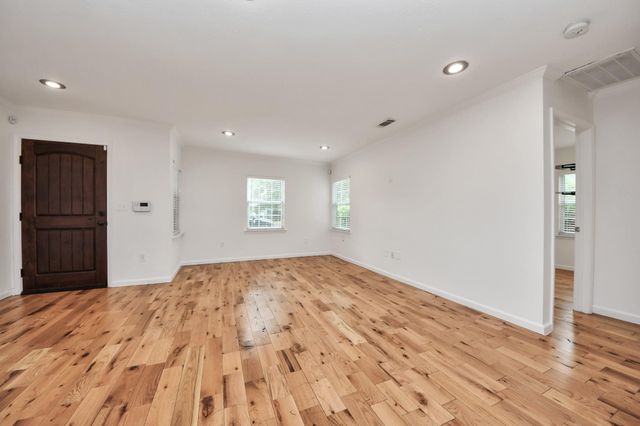 5118 Ditmas Lane, Houston, TX 77021