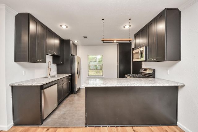 5118 Ditmas Lane, Houston, TX 77021