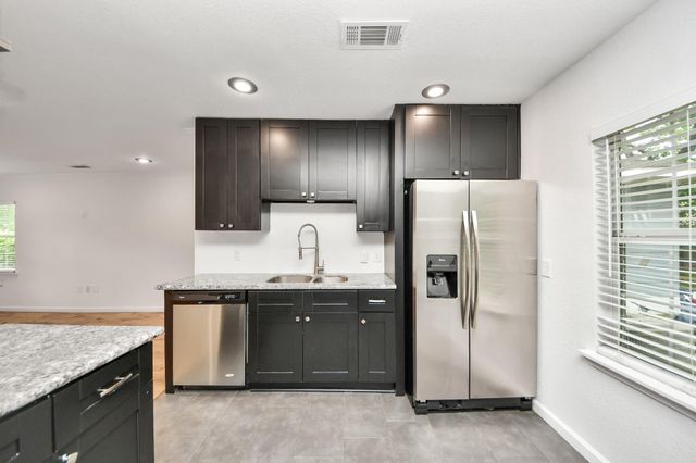 5118 Ditmas Lane, Houston, TX 77021