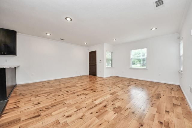 5118 Ditmas Lane, Houston, TX 77021