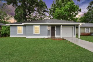 5118 Ditmas Lane, Houston, TX 77021