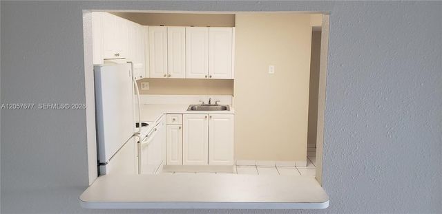 5100 SW 41st Street 319, Pembroke Park, FL 33023