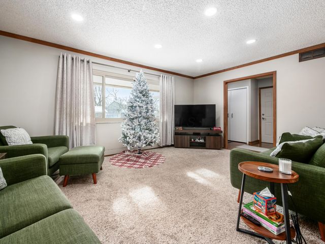 2056 Fincastle Court, Columbus, OH 43235