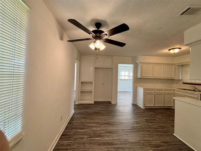 7211 Orlando Street, Houston, TX 77016