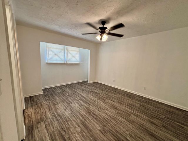 7211 Orlando Street, Houston, TX 77016