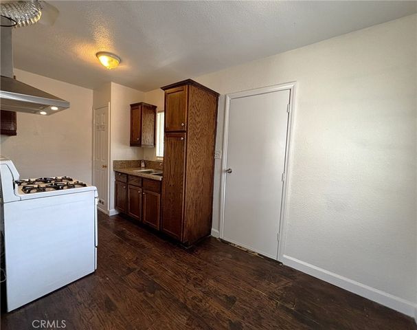 8876 Cypress Avenue 3, Riverside, CA 92503