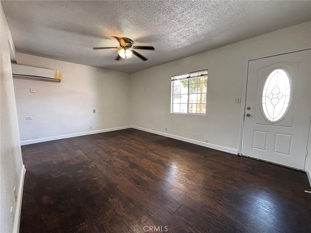 8876 Cypress Avenue 3, Riverside, CA 92503