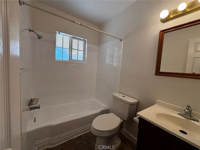 8876 Cypress Avenue 3, Riverside, CA 92503