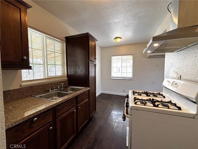 8876 Cypress Avenue 3, Riverside, CA 92503