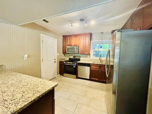 866 Lucas Creek RD, Newport News, VA 23608
