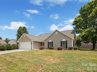 439 Glensprings Drive, Fletcher, NC 28732