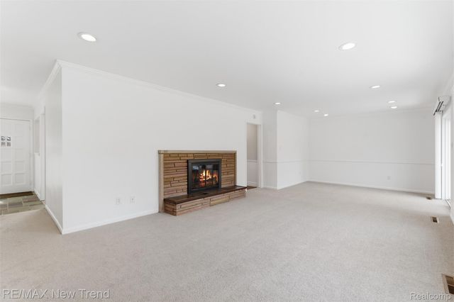 1043 Westview Road, Bloomfield Hills, MI 48304