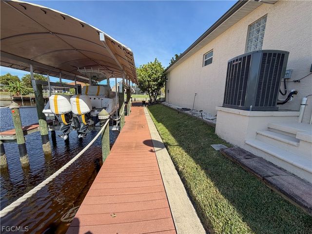 2501 SE 19th PL, Cape Coral, FL 33904