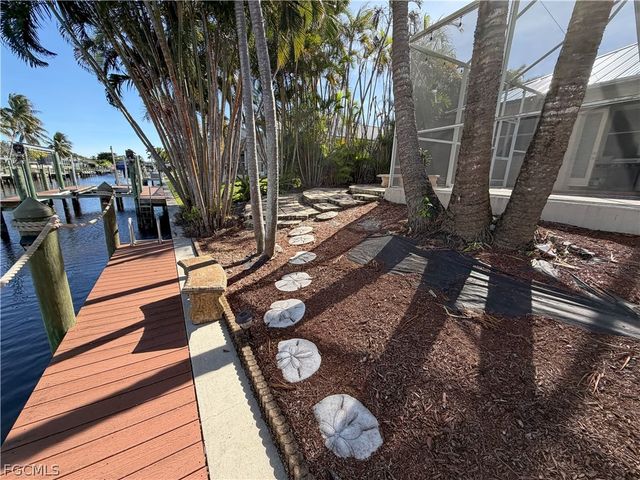 2501 SE 19th PL, Cape Coral, FL 33904