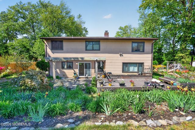 3 Scenic Lane, Matawan, NJ 07747