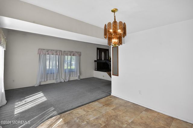 3 Scenic Lane, Matawan, NJ 07747