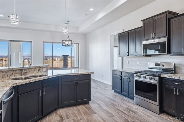 2439 E Calle Sevilla, Fort Mohave, AZ 86426