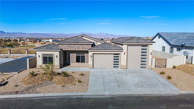 2439 E Calle Sevilla, Fort Mohave, AZ 86426