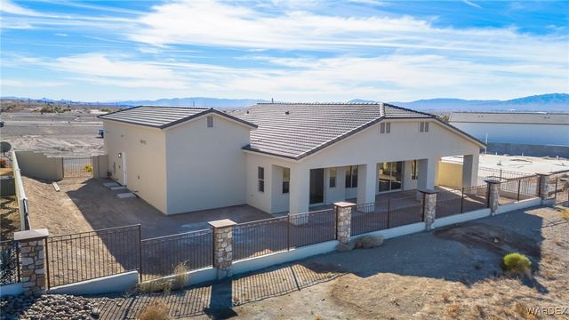 2439 E Calle Sevilla, Fort Mohave, AZ 86426
