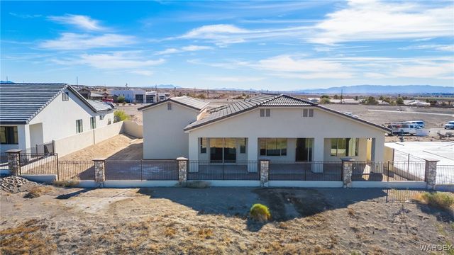 2439 E Calle Sevilla, Fort Mohave, AZ 86426