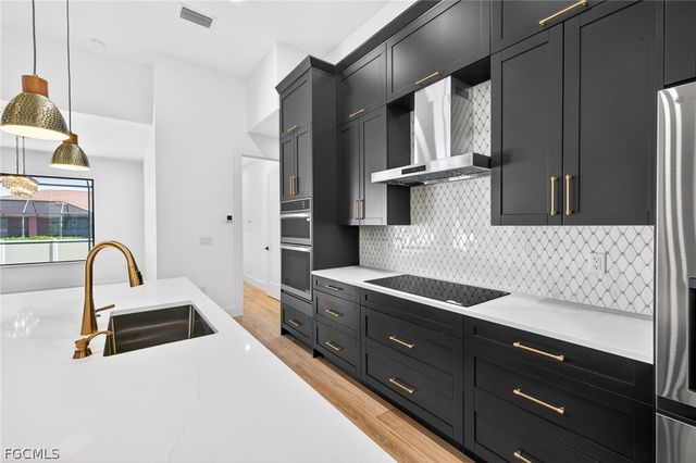 2551 SW 26th PL, Cape Coral, FL 33914