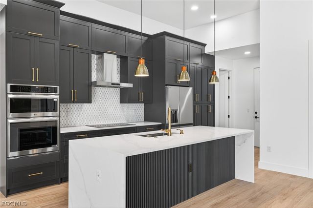 2551 SW 26th PL, Cape Coral, FL 33914