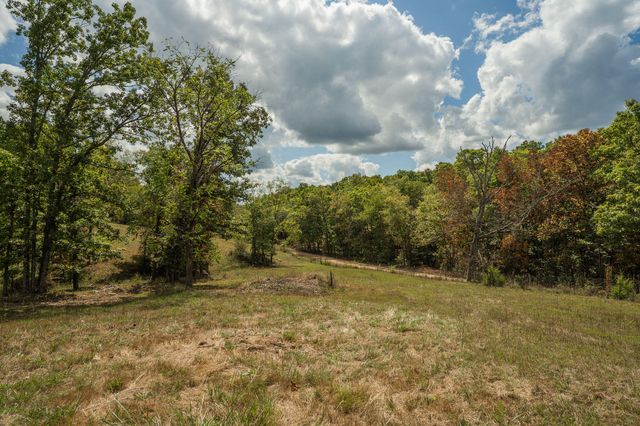 300 Partners Drive, Seymour, MO 65746