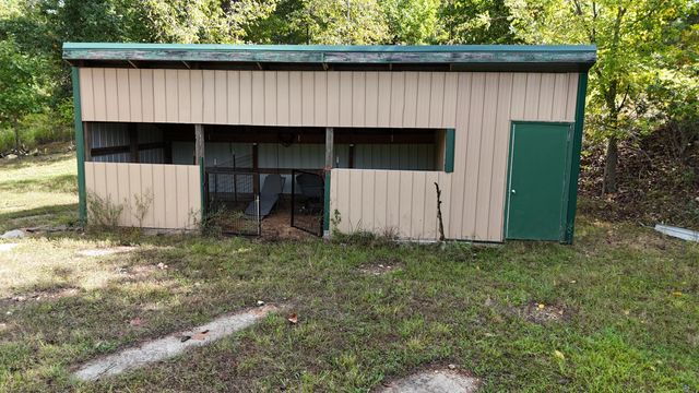 300 Partners Drive, Seymour, MO 65746