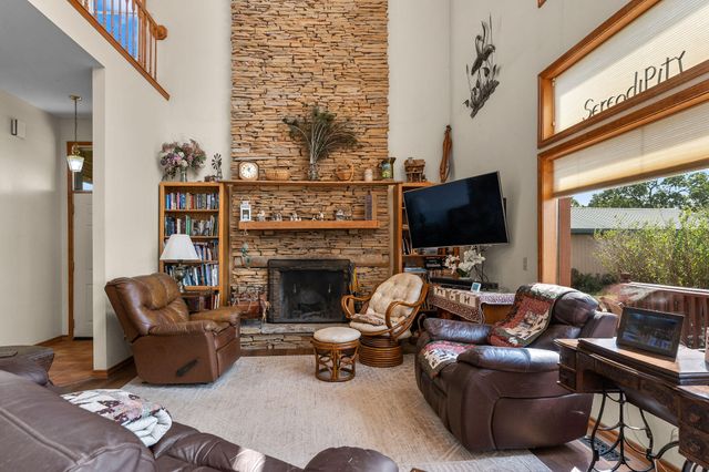 300 Partners Drive, Seymour, MO 65746