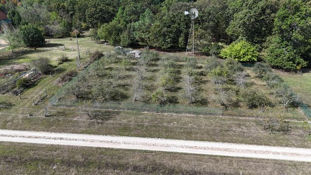 300 Partners Drive, Seymour, MO 65746