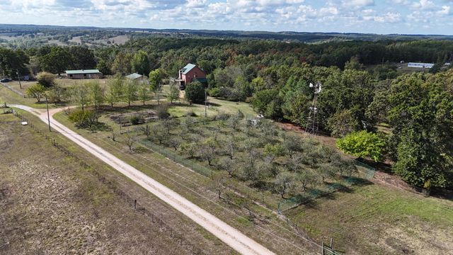 300 Partners Drive, Seymour, MO 65746