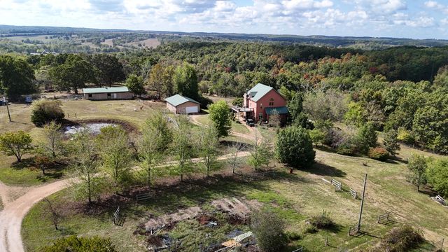 300 Partners Drive, Seymour, MO 65746