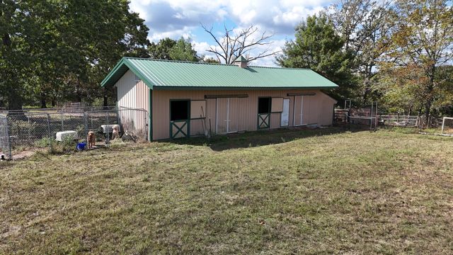 300 Partners Drive, Seymour, MO 65746