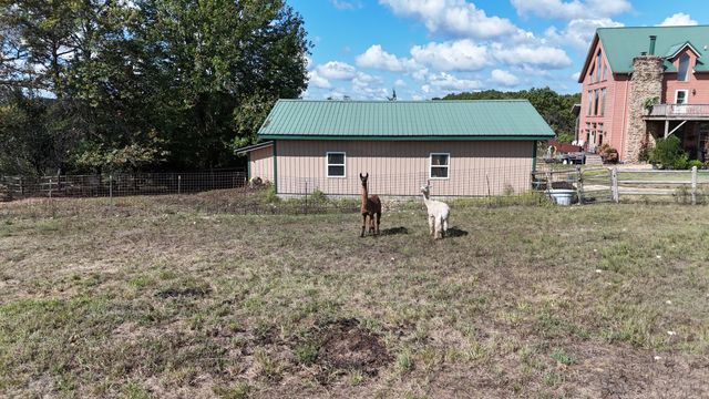 300 Partners Drive, Seymour, MO 65746