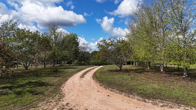 300 Partners Drive, Seymour, MO 65746