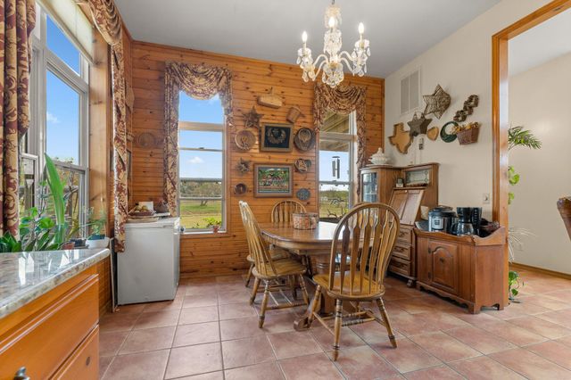 300 Partners Drive, Seymour, MO 65746