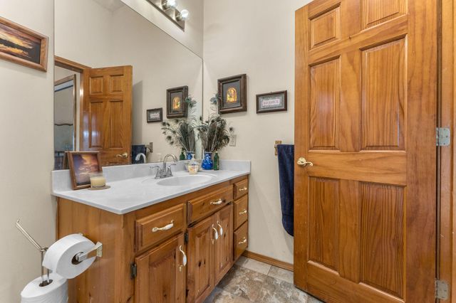 300 Partners Drive, Seymour, MO 65746